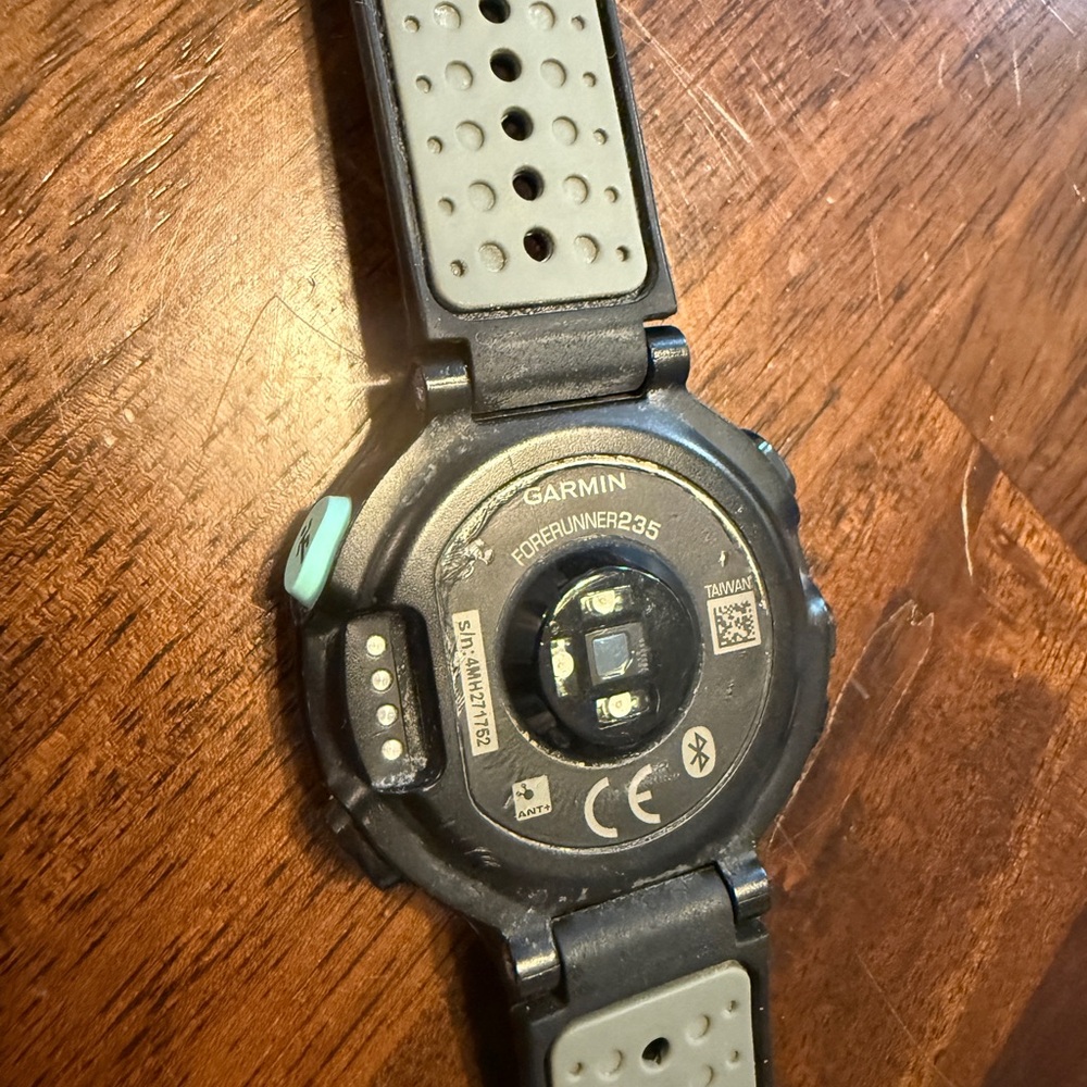 Garmin Forerunner 235 watch - Picture 5 of 9